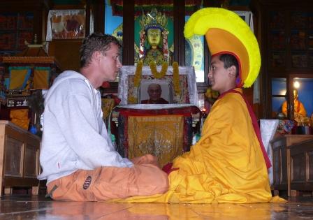 Gebet mit Migmar im Tempel